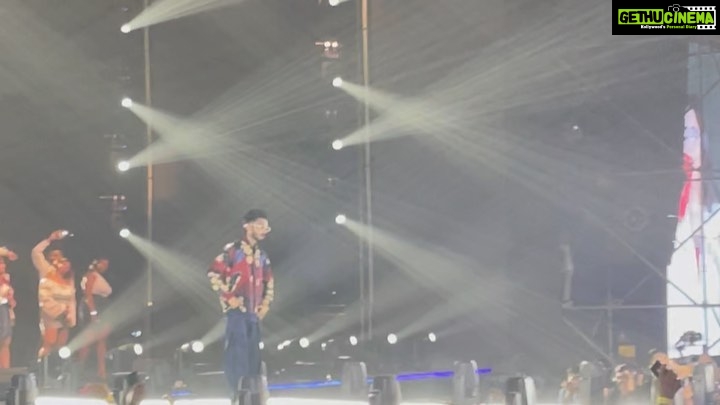 Anikha Instagram - some shaky concert footage from the @anirudhofficial show. you really forgot to take good content for instagram when you’re having the time of your life🫶🏽 thank you so much @pradeepnairs @jagadish_palanisamy.