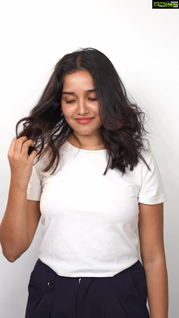 Anikha Instagram - I’ve battled hair loss for a while, tried countless DIY’s, products but no luck. And then, I discovered the @lorealpro_education_india Aminexil Advanced hair serum💙 My hair feels fuller, stronger, and so much healthier. The 1.5% Aminexil in the serum has truly made a difference in strengthening my hair fibers. Trust me, this serum is the ultimate game changer💙 Don’t miss out – get your’s now! #AD #NewStartAhead #BreakTheCycle #LorealProindia #LorealProfindia #HairCare #AminexilAdvanced @lorealpro