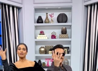 Anil Kapoor Instagram - JHAKKAS!!!!! 🤩🤩🤩🤩 When you have two of India’s BIGGEST movie stars in studio, you MUST dance to one of their superhit songs!! Tap that link in the show’s bio for our FULL interview with @anilskapoor and @bhumipednekar!!! #AnilsKapoor #BhumiPednekar #ThankYouForComing #Bollywood #MyNameIsLakhan #TIFF2023