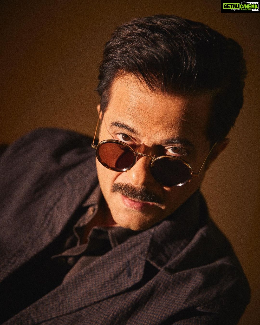 Anil Kapoor Instagram - Dapper & Daring #TIFFReady #ThankYouForComing 📸 : @sheldon.santos Stylist: @saloniparekh__ Makeup Artist: @deepakchauhanartist Hairstylist: @raskarjaipal @whynot_byzeeba @tiff_net #tiff2023 Toronto, Ontario