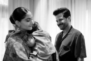 Anil Kapoor Instagram - Can never get tired of watching my baby girl hold her baby boy… 
@sonamkapoor ❤️