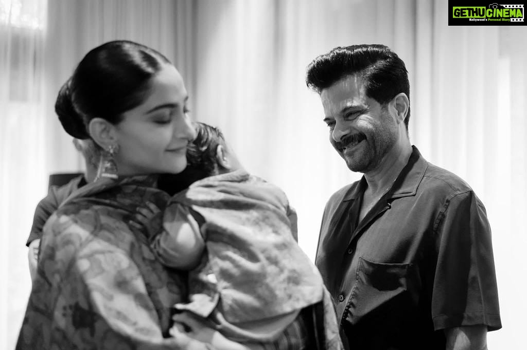 Anil Kapoor Instagram - Can never get tired of watching my baby girl hold her baby boy… @sonamkapoor ❤️