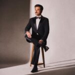 Anil Kapoor Instagram - Cool, confident & commanding! #tiffready #ThankYouForComing 📸 : @sheldon.santos Stylist: @saloniparekh__ Makeup Artist: @deepakchauhanartist Hairstylist: @raskarjaipal @whynot_byzeeba @tiff_net #tiff23 Roy Thomson Hall