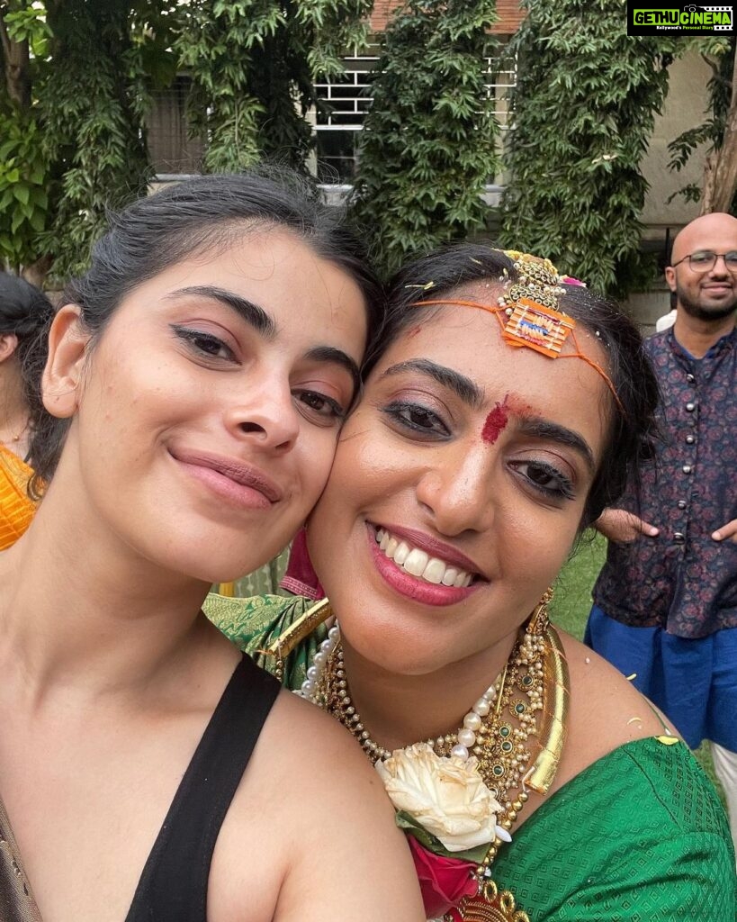 Anisha Victor Instagram - Happy birthday @steffi.cherian Knowing you last 12 years has been such a joy! You're the kindest, most patient and absolutely beautiful gem 💎 of a person and Raghu is so lucky to have you. I wish I could be there with the two of you today! #HonkaBonkaWonka till I see you next ❤️🌸 I love you 😘