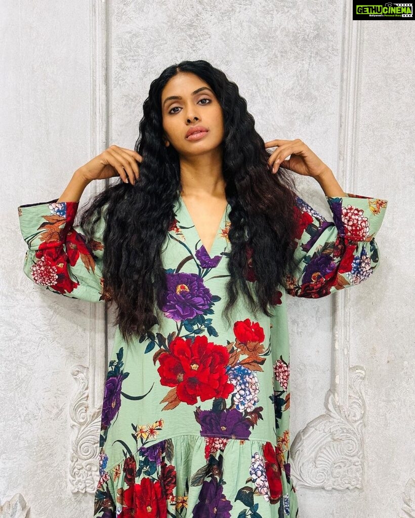 Anjali Patil Instagram - While I run around this city switching between roles of a writer/ director/ producer, I thought being an actor could be easiest. But I am wrong! Being patient with 10 different people touching your hair, clothes and accessories. Performing on the spot with some blurry directions. Having peak awareness of everything that’s happening around. Being so vulnerable and fluid that your eyes are constantly moist. It’s actually quite f# up. But once you do it you can never really go back to being normal. #generalrants