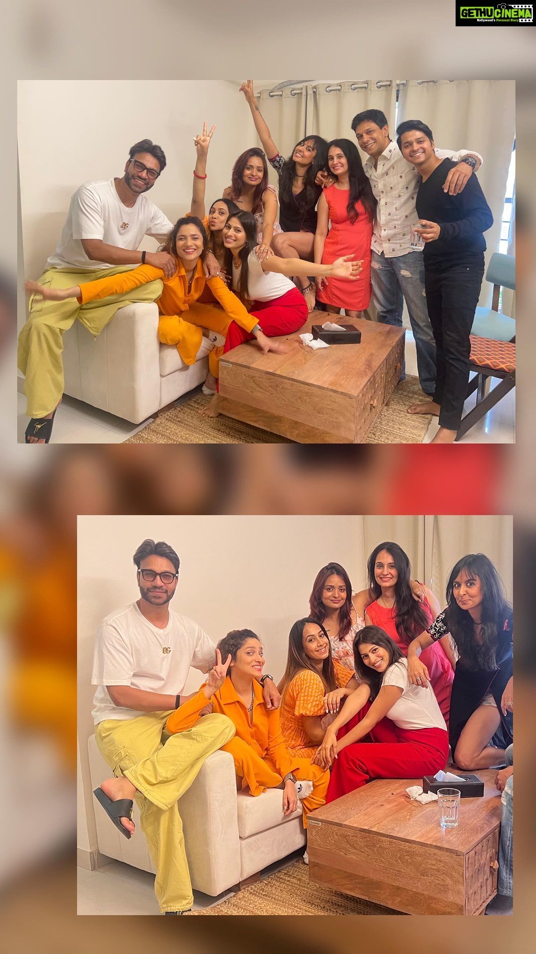 Ankita Lokhande Instagram - Happy rainy afternoons + friends = Perfect Sundays ♥️ Mumbai, Maharashtra
