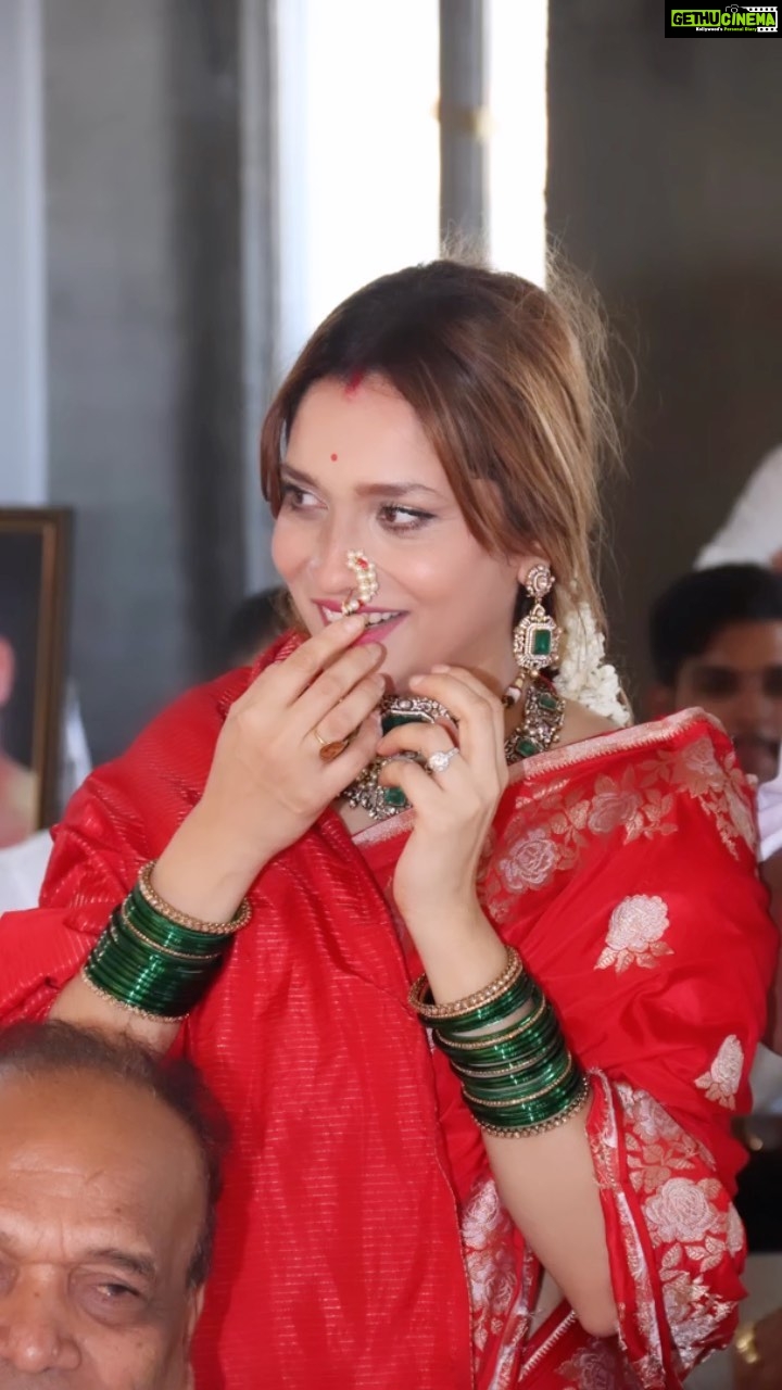 Ankita Lokhande Instagram - A good marriage is one where each partner Secretly suspects they got the better deal ☺️😝🤭🥰🫶 @realvikasjainn Stylist @castelino_priyanka Saree @asopalav @saree.com_by_asopalav Jewels @angelzbypreetibedi @aaayeshamehta