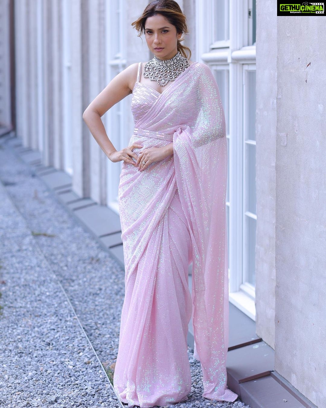 Ankita Lokhande Instagram - Keep your face always towards the sunshine and shadows will fall behind you ✨☀️. Stylist: @castelino_priyanka Makeup, Hair & Saree draping @bridalsbybutterfly Photographer @vividmemoir.dk wearing: @rachitkhannaofficial Jwellery @rezachirag