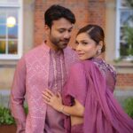Ankita Lokhande Instagram - Make it simple but significant ✨ Stylist: @castelino_priyanka Makeup & Saree draping @bridalsbybutterfly Hair @tadsha.makeupandhair Photographer @vividmemoir.dk Ankita wearing: @rachitkhannaofficial Jewellery @anshgemsofficial Vikas wearing @rachitkhannaofficial Stylist: @castelino_priyanka