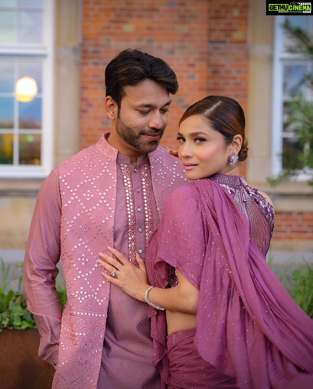 Ankita Lokhande Instagram - Make it simple but significant ✨ Stylist: @castelino_priyanka Makeup & Saree draping @bridalsbybutterfly Hair @tadsha.makeupandhair Photographer @vividmemoir.dk Ankita wearing: @rachitkhannaofficial Jewellery @anshgemsofficial Vikas wearing @rachitkhannaofficial Stylist: @castelino_priyanka