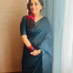 Ann Augustine Instagram - Ladybug 🐞 Wearing @chelaclothing Thank you! @neenupalackal #ladybug #grace #love #engagement #saree #kanjeevaram #kuppivala #oldsoul #jewelleryaddict #art #sisterhood #coffeeaddict #artlover