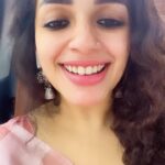 Ann Augustine Instagram - Flowers in my hair & kohl in my eyes! #fireball #cinnamon #whiskeyandwine #coffeeaddict #silver #rainbow #stellar #olive #cocktails #animallover #prayers #gratitude #jewelleryaddict #artlover