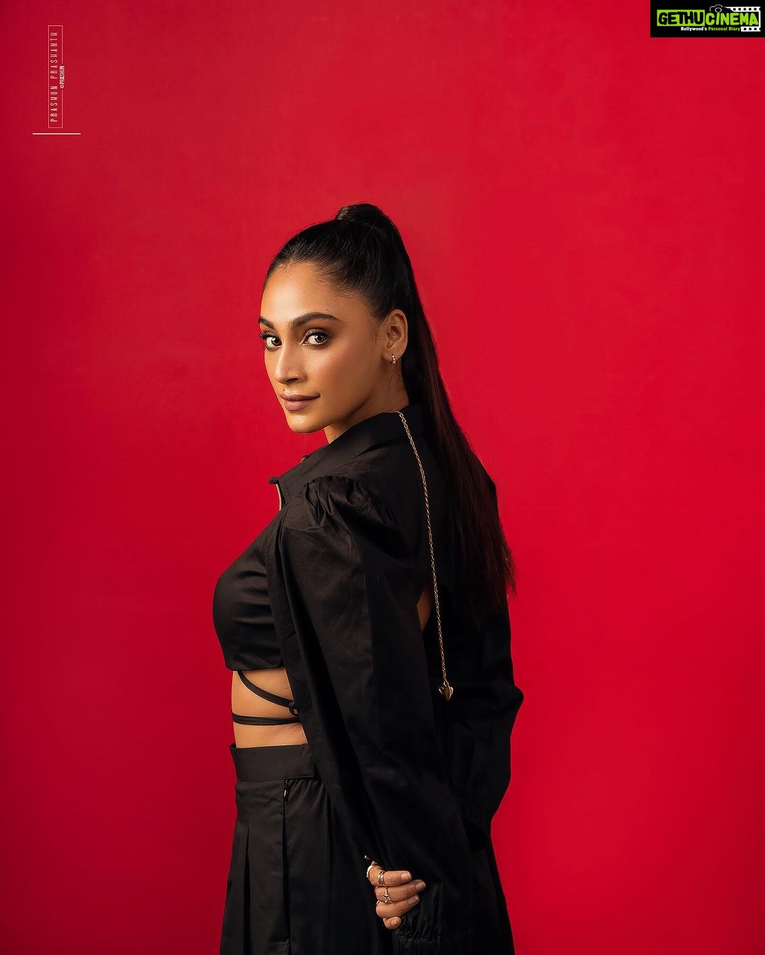 Anukreethy Vas Instagram - @anukreethy_vas Shot for @siimawards Nomination Party✨ .. .. Shot by @prachuprashanth ✨ .. .. Styled by @stylingbykarthikaswin ✨ .. .. Outfit @lovelate20s ✨ .. .. Jewellery @aishrjewelry ✨ .. .. Makeup @sangeethamakeoverartistry ✨ .. .. #chennaifashion #chennaimodel #she #experimentalfashion #pastels #tones #gameoftones #prashunprashanthsridhar #raw #prashunprashanth #chennaifashionphotographer #chennaifashionphotography #chennaicommercialphotographer