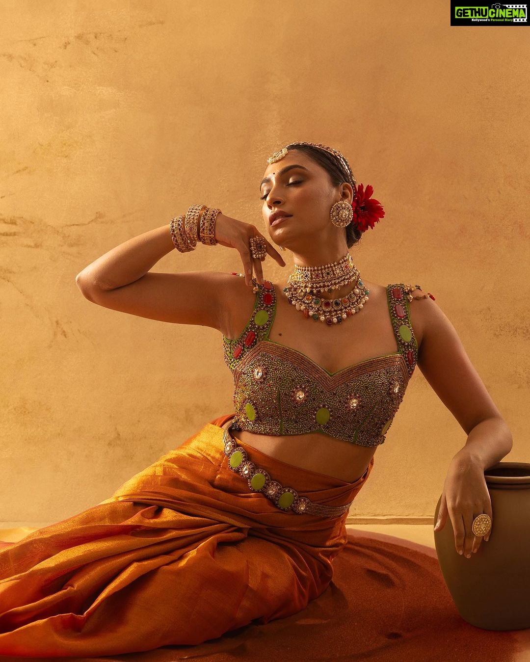 Anukreethy Vas Instagram - Elegance is the only beauty that never fades - @audrey.hepburn 🌙 . . Shot: @1928.in Styling: @stylingbykarthikaswin Makeup: @kalwon_beauty Hair: @hair_by_aiswaryaraj Outfit: @scubedesignerwear @shahid_7creations Jewellery: @shayagrams @mintandmilkpr . #anukreethyvas #photographylovers #photography #trending #trendingsongs #trend #explore #explorepage #styling #editorial #modeling #vogue #makeupartist #makeup #makeuptrends #pose #missindia2018 #kollywoodcinema #kollywood #kollywoodactress #tollywood #tollywoodactress #tollywoodactress😍 #photooftheday #photographylovers