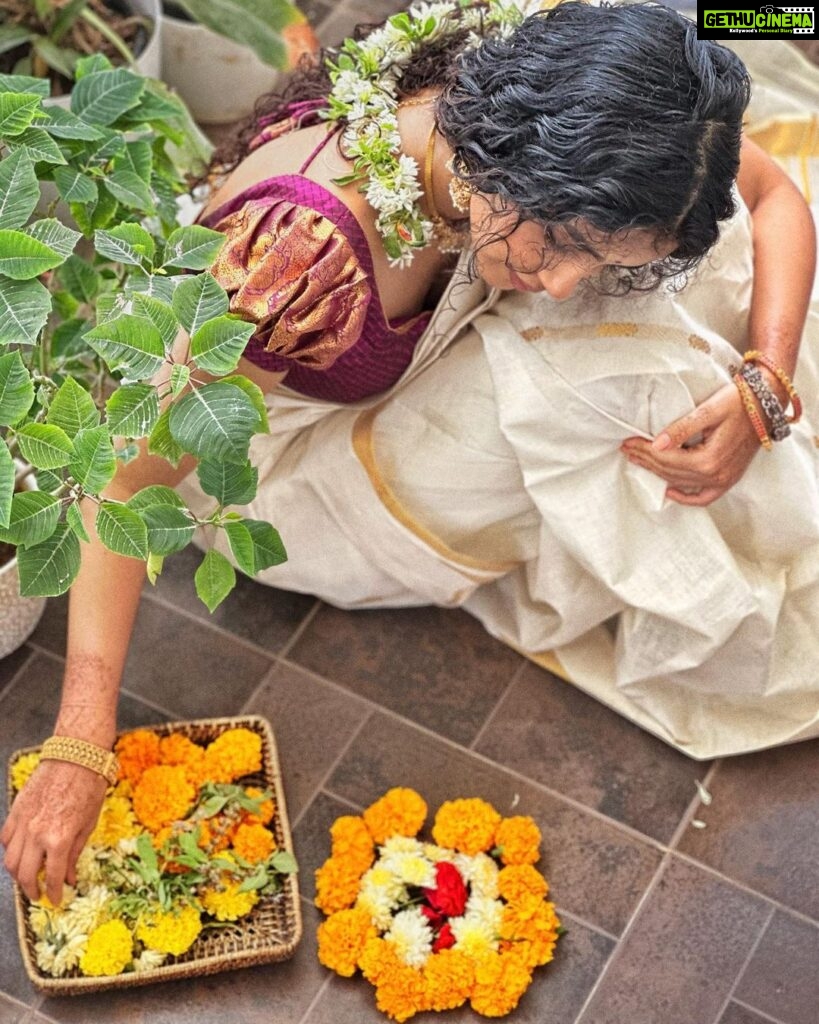 Anupama Parameswaran Instagram - And my Onam goes like that 🌺 🌺🌺 PS - last picture can break your heart ❤️‍🩹 PC @nihal_kodhaty Styling @seetaranikodhaty