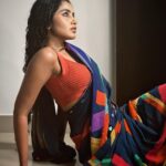 Anupama Parameswaran Instagram - An artists muse. Saree @seetaranikodhaty Photography @nihal_kodhaty MUA @anupamaparameswaran96 🤣