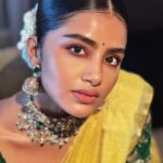 Anupama Parameswaran Instagram – A few wings 👁️👁️I drew in the past 🤭

#makeupartistme