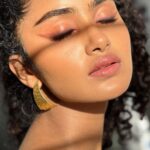 Anupama Parameswaran Instagram – A few wings 👁️👁️I drew in the past 🤭

#makeupartistme