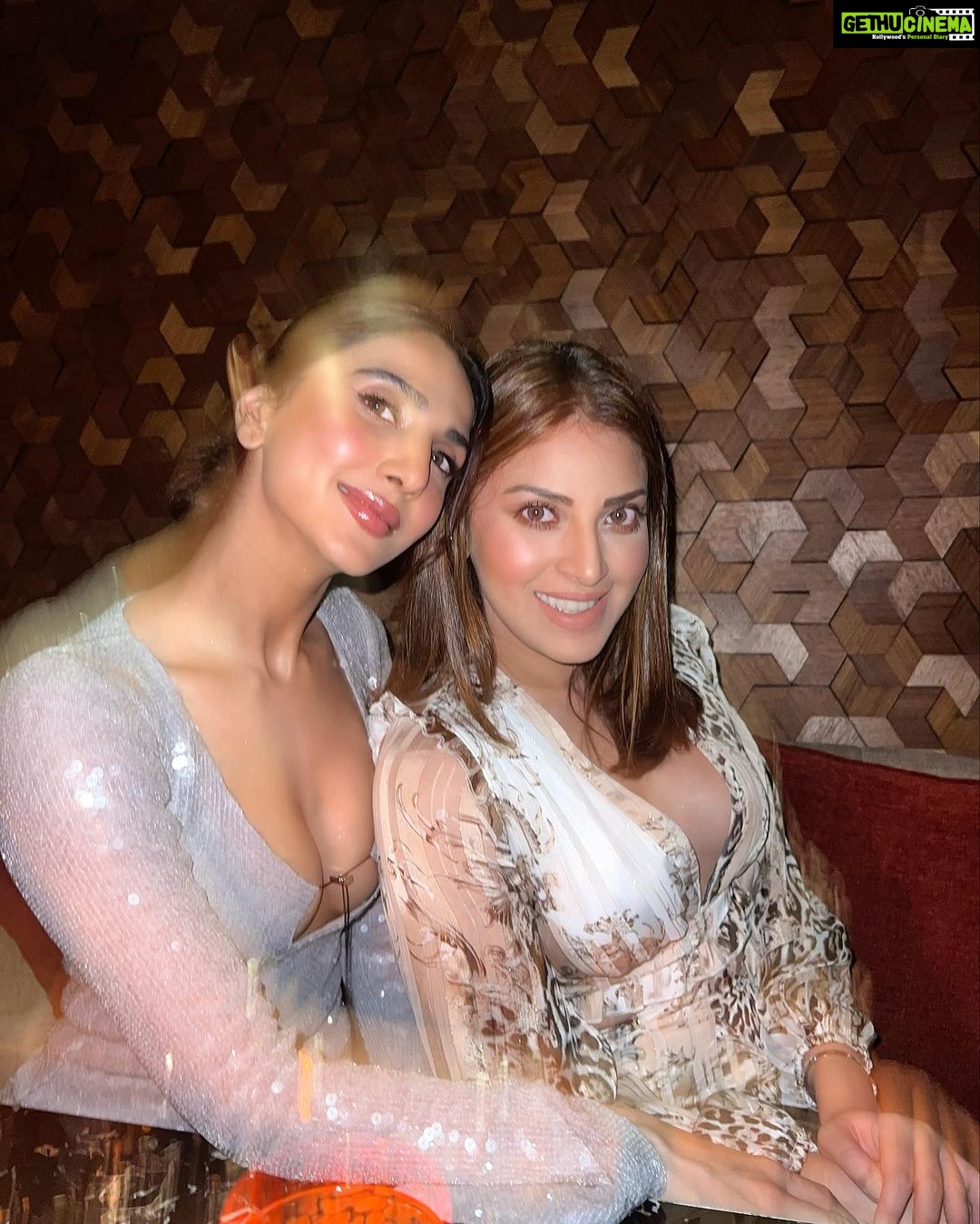 Anushka Ranjan Instagram - Happy Birthday Vaanssss!!✨ You’re normal from far and far from normal but you’re my ray of sunshine always ❤️ Wish you only the best always! SUSHISAMBA Dubai