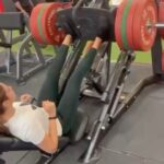 Anushka Ranjan Instagram - Trying trying and getting there👟 170 kgs leg press and hoping to hit 200 soon 🫶🥲 #NoPainNoGain