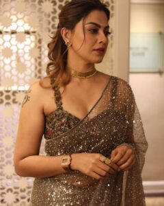 Anusree Instagram - Good things take time and a little glitter.... Be your own sparkle ...and shine all day ❤️💖..

Makeup @sajithandsujith 
Outfit @t.and.msignature 
Jewellery @m.o.dsignature
Pic @mahesh_bhai