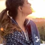 Anusree Instagram – Feel the moment….

#réel #reelsvideo #reelkarofeelkaro #feelthemoment #behappy #smile #fortoday