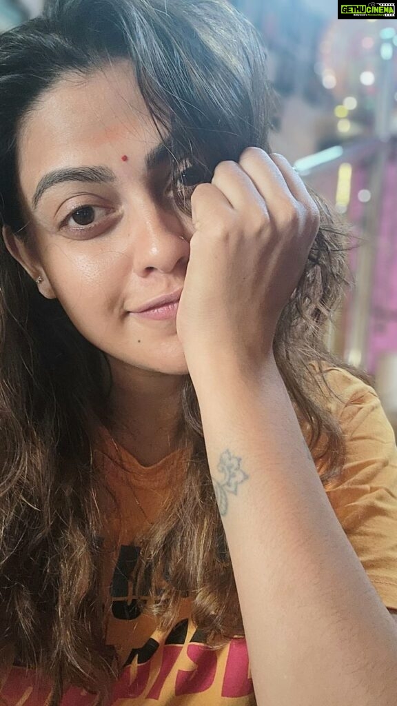Anusree Instagram - When you find yourself feeling bored, try recording a quick reel!! #justreels #makeufeelhappy☺️ #sunday #sundaymode #love #happy #behappyalways