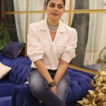 Anusree Instagram - Chilling in my big blue couch heaven wearing white clouds .....💙🤍 💙🤍💙🤍 Makeup @pinkyvisal Hair styling @sajithandsujith Click @mahesh_bhai Styling @sabarinathk_ Outfit @men_in_q_wedding Neckpiece @varuthri_findings