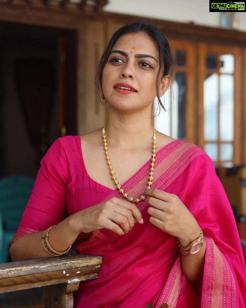 Anusree Instagram - You find yourself constantly drawn to anything that resembles the shade of Rani pink. Seeing Rani pink instantly elevates your mood and makes you feel happy and vibrant. ... Accessories @varuthri_findings Click @mahesh_bhai