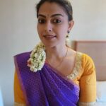 Anusree Instagram – The traditional look with a touch of yellow& Purple shade brings you a smile On your face…. 💛💜

#traditional #temples #blessed #palanimurugantemple #purple #yellow #movingon