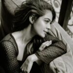 Anya Singh Instagram - Many moods of @anyasinghofficial Shot by @haranish.hrf Makeup by @vatsalabhagat #portraits #anyasingh #fashionportraits #actorheadshots #35mmphotography #theportraitpr0ject #m_portraits #blackandwhitephotography #theportraitsindia #photography #portraitstyles #fashionportrait #vogue #model #headshots #portraitstyles_gf #portraituniverse #moodyportraits Mumbai - मुंबई
