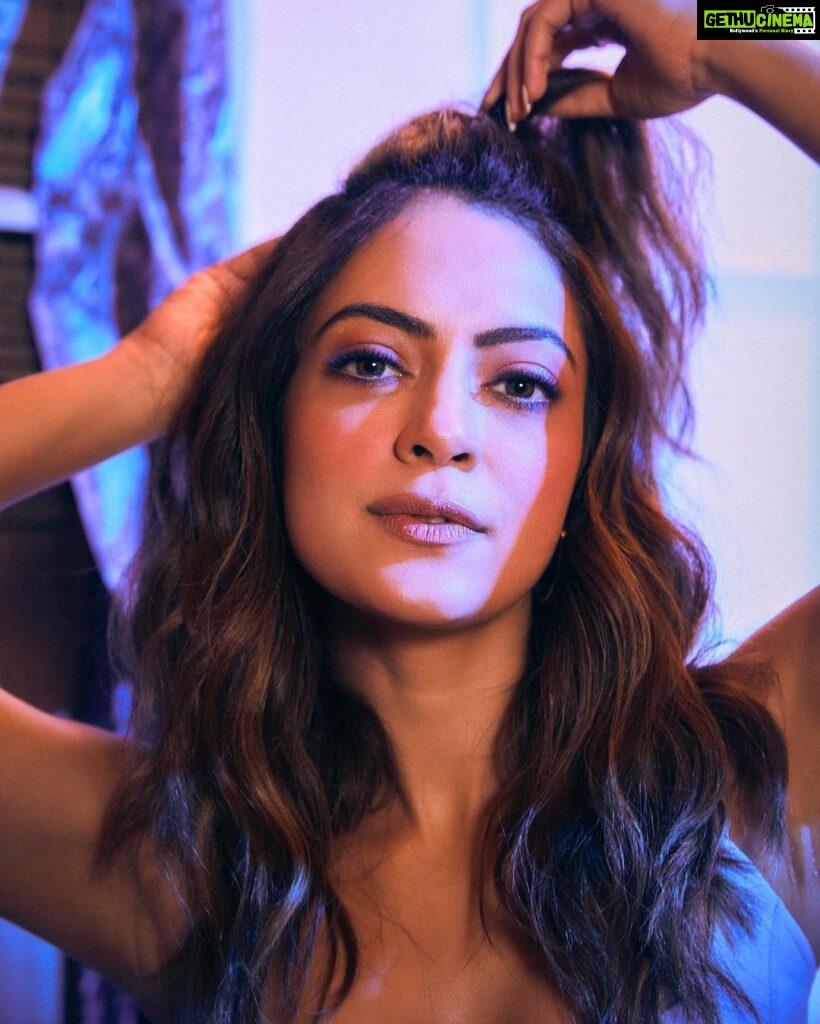 Anya Singh Instagram - Denim daze🦋 Make up- @niccky_rajaani Hair- @hairstories_byseema Outfit by @diksha.khanna Styled by @mohitrai with @shubhi.kumar Assisted by @muskanduaaa Shot by- @kadamajay