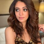 Anya Singh Instagram - Various shades of Preet!✨🤍 A character very similar to me & one I had an absolute blast playing. Thank youuu @nonu_chidiya🤗