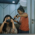 Apoorva Arora Instagram – Work friends  #shotonfilm 
1- Gunjan 
2- Komal, Prachi, Charu
3- Prachi 
4- Ben and Gunjan 
5- Charu 
5- Zuber 
6- Arunoday
7- Aarika 

🎞️ Kepler 400

@zhenwei.film