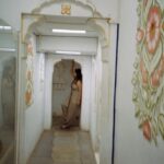 Apoorva Arora Instagram - Fam on film #1 1- Birthday boy 2- Breaking bread/boys in blue 3- Filmy Kudi 4- Ashmita in Bagore ki haveli 5- Art admiring art 6- Drunkle in Pune 7- Golu at home 8- Khushboo being Khushboo 9- 2 cats 🎞️ Kodak Gold @zhenwei.film