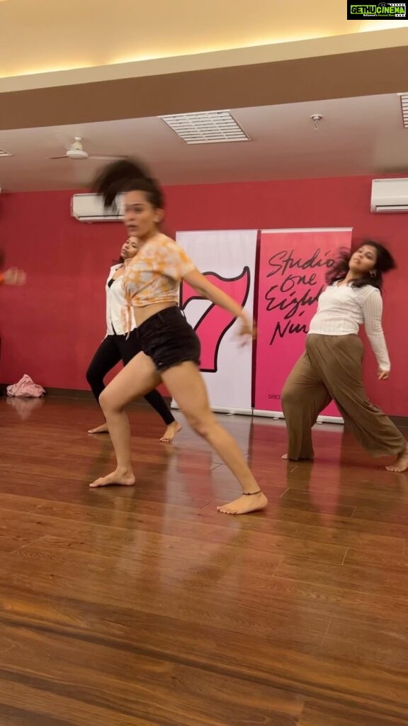 Apoorva Arora Instagram - International dance day 💃❤️