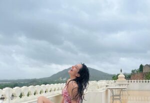 Apoorva Arora Instagram - Saturyay 🏊‍♀️ 

📸- @khushbooatreofficial