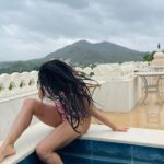Apoorva Arora Instagram - Saturyay 🏊‍♀️ 📸- @khushbooatreofficial