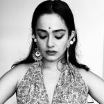 Apoorva Arora Instagram – Where can I sign up to be a sabyasachi bride/model? My eyes are ready! 

📸- @gunjan_sainii_