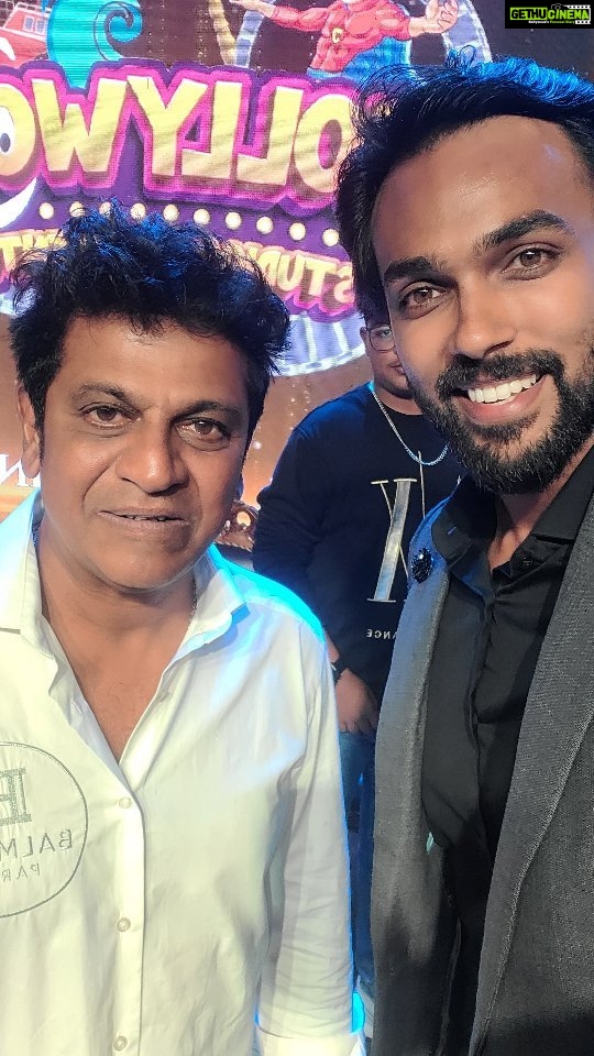 Arav Instagram - When a person you admire recognises you...it was a surreal moment...How sweet of you to recognize me and say this #Shivanna. Awestruck by your humility and the quality of respecting a fellow human. @nimmashivarajkumar a great human with high values. #shivanna #shivannafans #karunadachakravarthy #punithrajkumar #