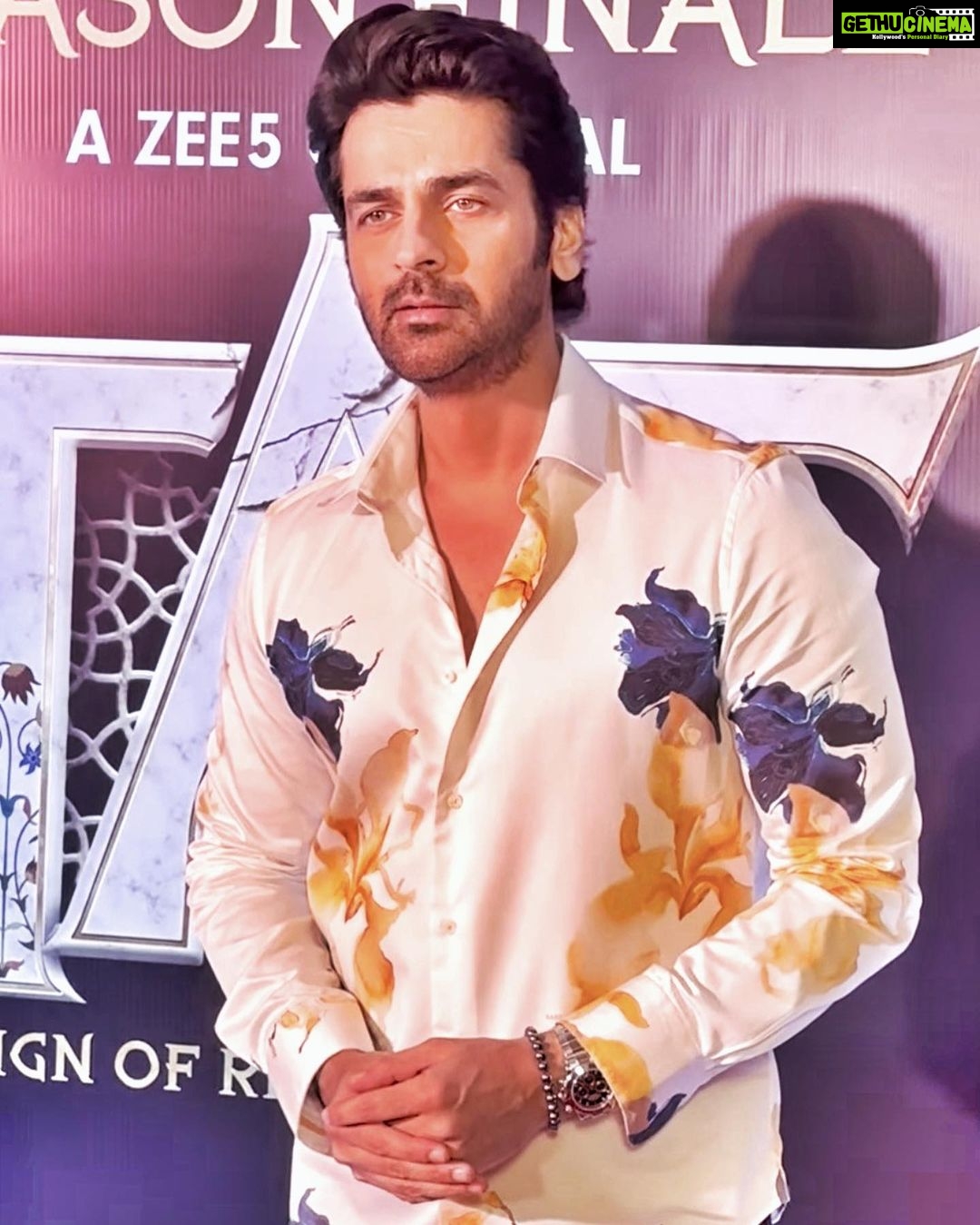 Arjan Bajwa Instagram - About last night ….. . . . . . . #arjanbajwa #aboutlastnight #bollywood #zee5 #nightout @rarerabbit_in @zee5premium @zee5 #tajonzee5