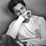 Arjan Bajwa Instagram – Look me in the eyes ,tell me what you see….
.
.
.
.
#thursday #tbt #arjanbajwa #bollywood #actor #potrait #lookbook #lookoftheday #instagood #mensfashion #menshair #hublot @hublot #viral #mood