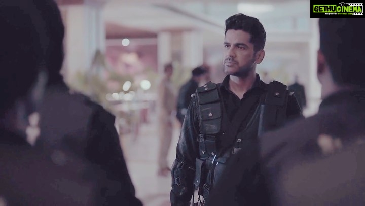 Arjan Bajwa Instagram - One of my favourite roles that I ever played… absolutely proud and honoured to play a NSG commando in the series #stateofsiege2611 ….. . . . . #arjanbajwa #bollywood #actor #actorslife #indian #indianarmy #nsg #commando #blackcatcommandos #mumbai #mumbai2611 #instagram #instadaily #specialforces @zee5premium @zeestudiosofficial @zee5shows @contiloepictures