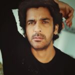 Arjan Bajwa Instagram - Don’t stop dreaming even when you are awake .. . . . . . . . . #arjanbajwa #monday #mondaymotivation #mood #instagram #instagood #mensfashion #menshair #calvinklein #lookbook #reelsindia #viral