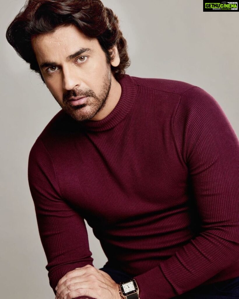 Arjan Bajwa Instagram - It’s never too late to be what you might have been … go for it with a vengeance!!!! . . . . . . . . . #arjanbajwa #actor #actorslife #bollywood #bollywoodsongs #instagood #lookoftheday #mensfashion #menshair #menstyle #viral #reelsindia #mood #mondaymotivation #mondaymood #cartier