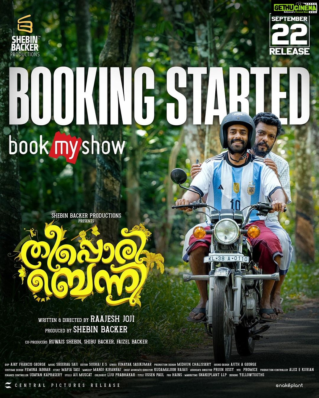 Arjun Ashokan Instagram - #TheepporiBenny Booking Opened Now @ BookMyShow ๐๐ ๐ เดทเตเดฌเดฟเตป เดฌเดเตเดเตผ เดชเตเดฐเตเดกเดเตเดทเตปเดธเดฟเตปเตเดฑเต เดฌเดพเดจเดฑเดฟเตฝ เด
เตผเดเตเตป เด
เดถเตเดเตป เดจเดพเดฏเดเดจเดพเดเตเดจเตเดจ เดชเตเดคเดฟเดฏ เดเดฟเดคเตเดฐเด โเดคเตเดชเตเดชเตเดฐเดฟ เดฌเตเดจเตเดจเดฟโ เดจเดพเดณเต เดฎเตเดคเตฝ เดคเดฟเดฏเตเดฑเตเดฑเดฑเตเดเดณเดฟเตฝ !! . . . . . . . . . . . . . . . @theepporibennymovie_official . . @shebin_backer_productions @shebinbacker @arjun_ashokan @jojiethomas @raajeshmohan_official @feminageorge_ @shajusreedhar @rafidq @aswathysreekanth @dayyana_hameed @srikantmurali @santhosh_keezhattoor_ @tonyjoseco @gopikaksuresh_gopu @mudiyanayaputhran321_official @ajay_francis_george @essooraj @midhunchalissery @kiranjishna @manojkrishna.kk @agneya_femina @sreeragsaji @vinayaksasikumar @ajimuscat @snakeplant.in #theepporiBenny #shebin_backer_productions #shebinbacker #theepporibenny #alexekurian #arjunashokan #feminaageorge #jagadhish #tgravi #SnakeplantLLP