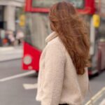 Arthi Venkatesh Instagram - Mind the gap! 🇬🇧 London, United Kingdom
