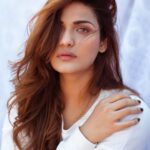Arthi Venkatesh Instagram - I’m in my zone.. On cam @riophotography_in