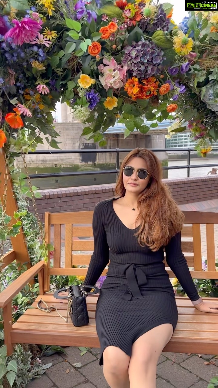 Arthi Venkatesh Instagram - Goodbye 2022! It’s been a journey! Bring it on 2023!! 🥂