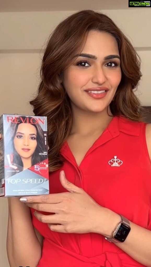 Arthi Venkatesh Instagram - #Ad Did I read that right? Shoot in 20 mins? 🥹 No problem! I can fix my hair and get #ReadyIn5! How you wonder? With Revlon Top Speed Hair colour ofcourse! It’s ammonia-free formula infused with Mother of Pearl & Ginseng Extract. Great coverage and easy application gives my hair a natural-looking color! Try it out for yourself! Use my code ‘ARTHI10’ to avail a special discount on your Revlon Top Speed Hair Color purchase! #Revlon #Topspeed #Readyin5 #HairColor #Color #TopspeedHairColor
